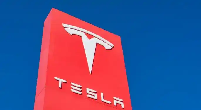 Las acciones de Tesla podrían caer tras las ganancias