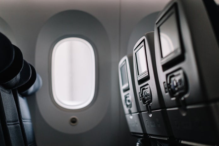 United Airlines reduce las tarifas de asientos familiares