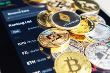 Expertos recomiendan diversificar ante el auge de Bitcoin