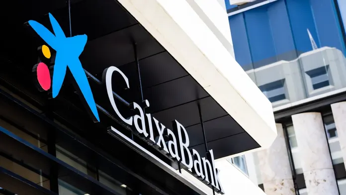 CaixaBank destaca en el sector bancario con resultados récord