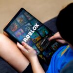 Roblox (RBLX) sube ingresos con IA y nuevos géneros para conquistar el gaming global