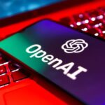Geoffrey Hinton advierte riesgos si OpenAI elimina su misión pública original con AGI