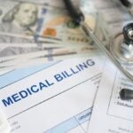 Trump firma orden ejecutiva histórica para reducir precios de medicamentos en EE. UU.
