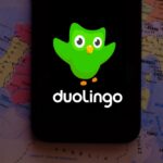 Duolingo sube y revoluciona con IA: récord de usuarios y nuevos cursos en tiempo récord