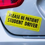Suspenden a estudiante por usar un Tesla en su examen de conducir