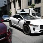 Tesla vs. Waymo: La batalla por el dominio Robotaxi ya empezó