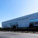 Cathie Wood comparte sus proyecciones para Tesla y SpaceX: ¿Dónde está la mejor apuesta?
