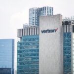 Wall Street abre en verde: atención a Verizon, Domino’s, Stellantis, NXP y Steel Dynamics