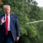 Trump aparece en documentos sobre Epstein y el DOJ evita publicar más archivos sensibles