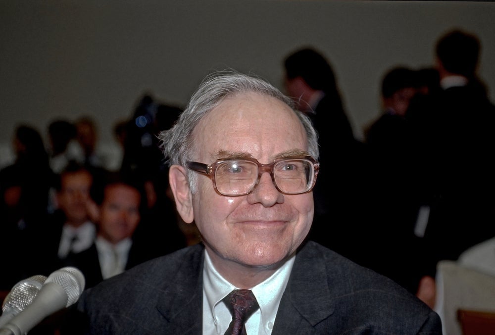 ETF que imitan a Warren Buffett y Cathie Wood: ¿una inversión inteligente o puro marketing?