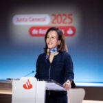 Acciones del Santander superan los 8 €: del pánico de 2020 al rally que conquista la Bolsa