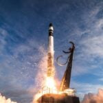 Rocket Lab despega en bolsa tras su misión 70 y millonaria inversión en EE.UU.