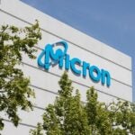 Acciones de Micron suben tras resultados trimestrales y alzas en objetivos de precio