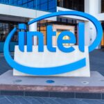 Acciones de Intel (INTC) suben tras diálogo preliminar con Apple y apoyo oficial