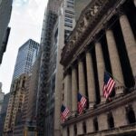 Acciones de Palantir (PLTR) e IonQ (IONQ) corrigen pero aún lejos de la media de 200 días