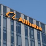 Acciones de Alibaba suben con fuerza tras récord en ventas del Día de los Solteros