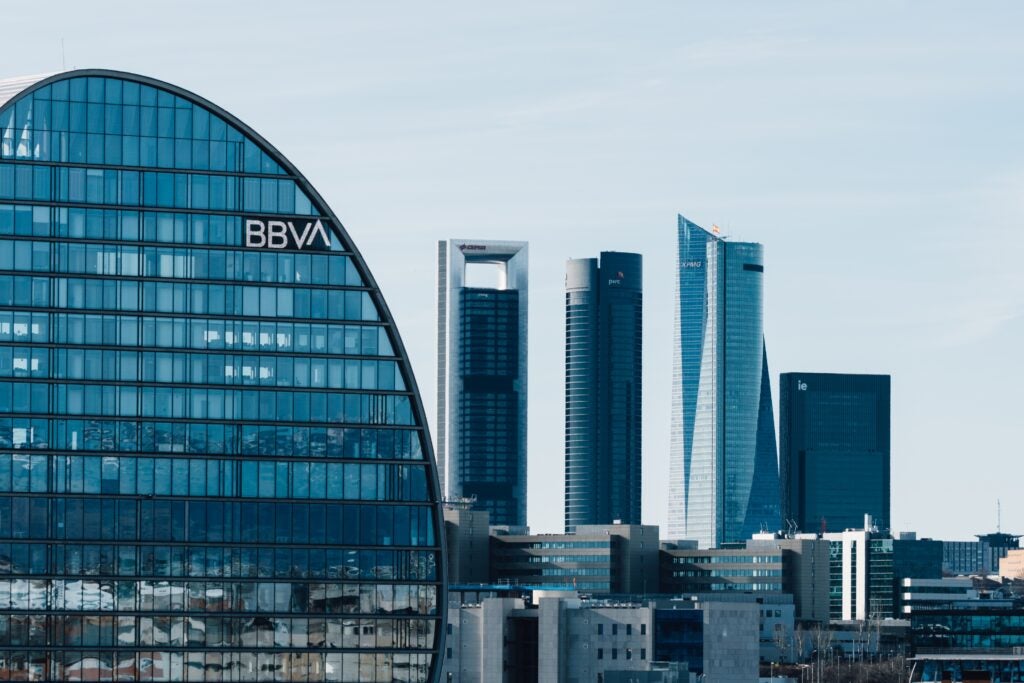 Acciones de BBVA apuntan alto: Barclays sube su precio objetivo y anticipa fuerte retorno al accionista Acciones de BBVA apuntan alto: Barclays sube su precio objetivo y anticipa fuerte retorno al accionista