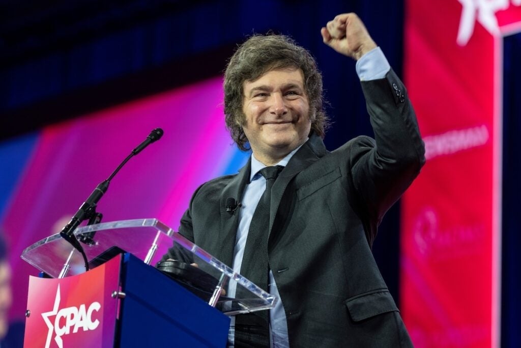 Javier Milei consolida su poder en Argentina tras victoria legislativa y respaldo de Trump Javier Milei consolida su poder en Argentina tras victoria legislativa y respaldo de Trump
