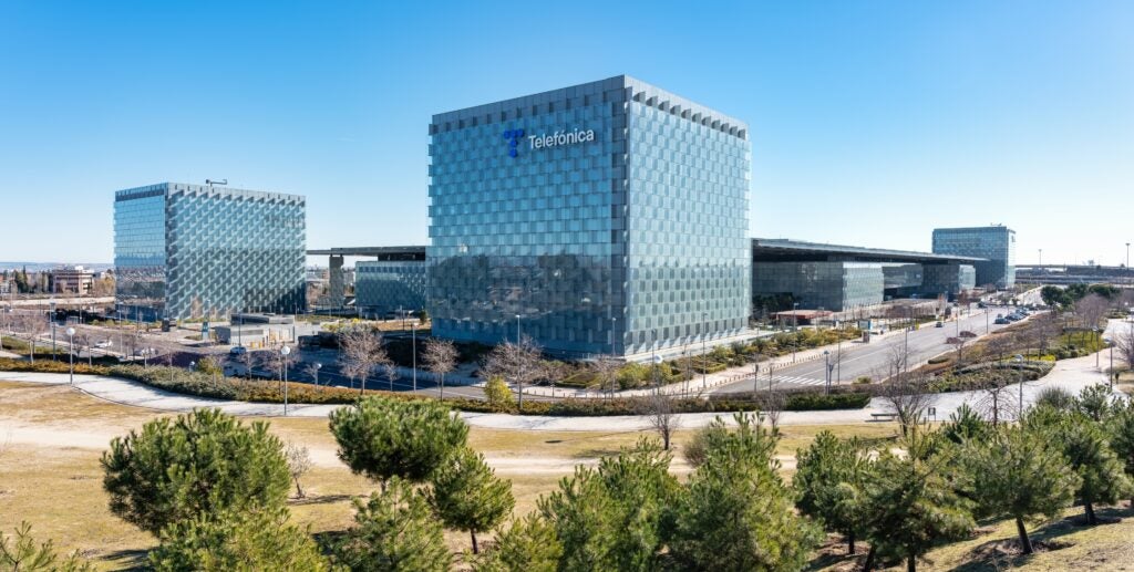 Acciones de Telefónica bajo la lupa: JP Morgan enfría el optimismo del mercado Acciones de Telefónica bajo la lupa: JP Morgan enfría el optimismo del mercado