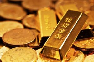 Oro cae bajo 3.900 $ por onza, pero analistas prevén impulso hacia 2026