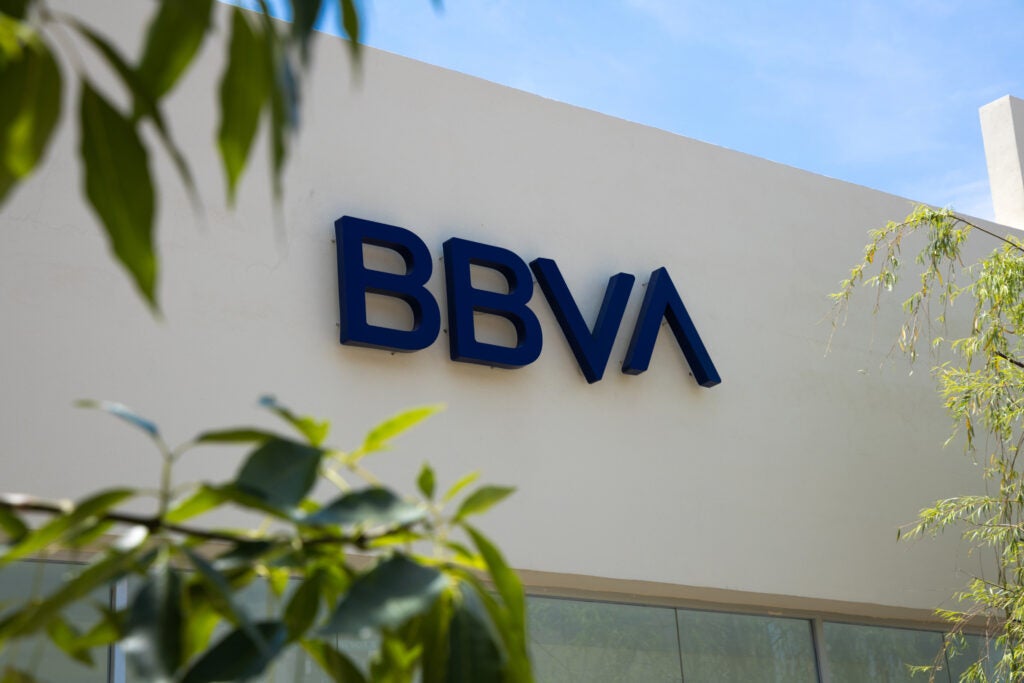 BBVA eleva beneficio y lanza recompra de acciones para reforzar rentabilidad y capital BBVA eleva beneficio y lanza recompra de acciones para reforzar rentabilidad y capital