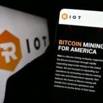 Riot Platforms supera expectativas en ingresos y bitcoin, pero acciones caen pese a sólido trimestre