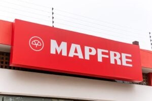 Mapfre sube un 45 % en 2025 pero enfrenta dudas tras ajustes contables