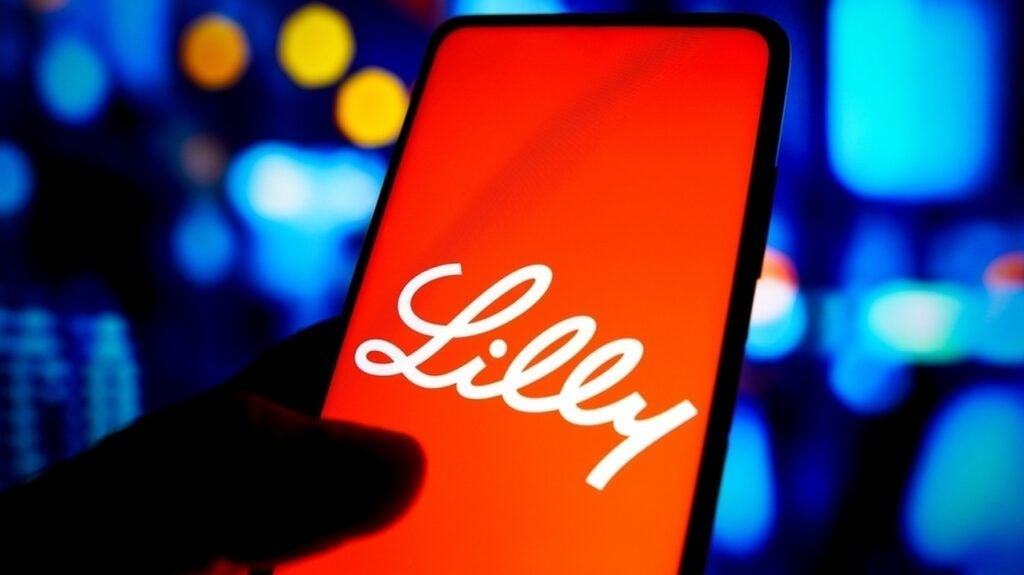 Acciones de Eli Lilly (LLY) repuntan tras posible acuerdo con Trump para bajar precios Acciones de Eli Lilly (LLY) repuntan tras posible acuerdo con Trump para bajar precios