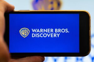 Las acciones de Warner Bros. Discovery caen tras resultados débiles en el tercer trimestre