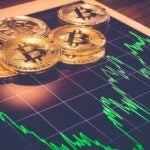 Bitcoin enfrenta riesgo de fuerte caída según analista, pese al optimismo institucional