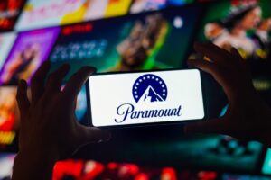 Las acciones de Paramount Skydance suben tras previsiones optimistas y avances en su fusión