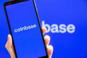 Coinbase abandona Delaware y se traslada a Texas: Musk celebra el movimiento