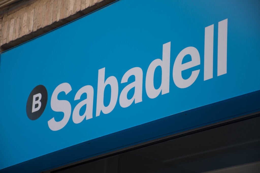 Banco Sabadell reafirma su independencia tras la OPA y apunta a un plan centrado en el accionista Banco Sabadell reafirma su independencia tras la OPA y apunta a un plan centrado en el accionista