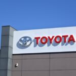 Acciones de Toyota caen pese a fuerte inversión en fábricas y apuesta por híbridos en EE.UU.