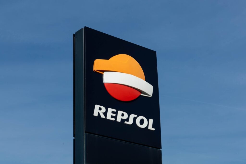 Acciones de Repsol suben mientras la compañía impulsa su apuesta por el reciclaje textil Acciones de Repsol suben mientras la compañía impulsa su apuesta por el reciclaje textil