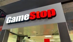 GameStop intenta estabilizarse mientras el mercado apuesta por un recorte de tipos