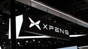 Crecimiento de Xpeng impulsa ventaja frente a Tesla tras caída en China