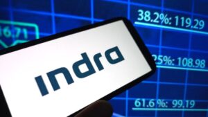 Acciones de Indra brillan mientras el consejo aborda decisiones clave y posibles fusiones