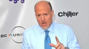 Jim Cramer gira su visión sobre IA y apuesta por dividendos defensivos