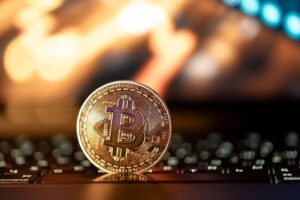 Bitcoin: la caída activa señales de equilibrio frágil y posible recuperación en el mercado cripto