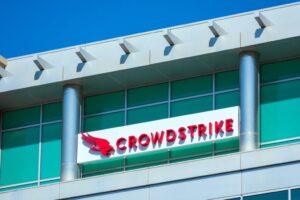 IA amplía superficie de ataque de las ciberamenazas, advierte CEO de CrowdStrike