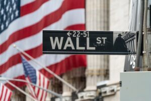Futuros de Wall Street caen tras débiles datos de empleo mientras el conflicto con Irán sacude los mercados