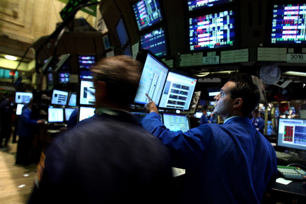 Borse positive in attesa Fed e col gas a 300 euro