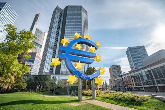 La Bce aumenta i tassi di 75 punti base
