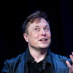 Elon Musk fa un regalo d’addio agli utenti di Twitter