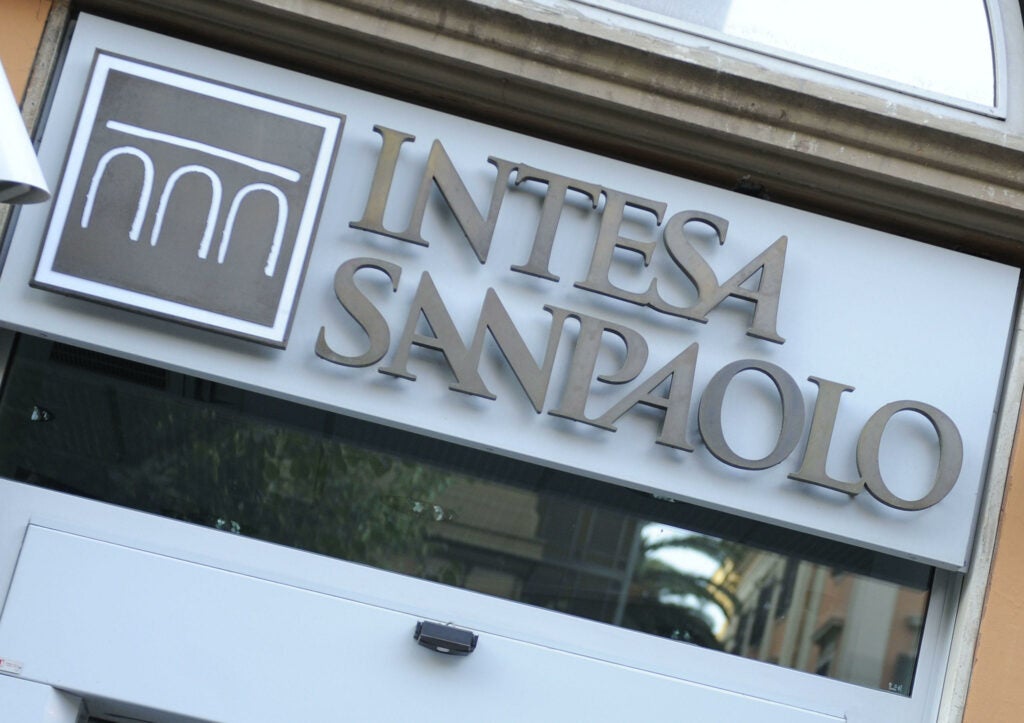 Intesa Sanpaolo, utile 2022 a 4,3 miliardi di euro in crescita del 4%