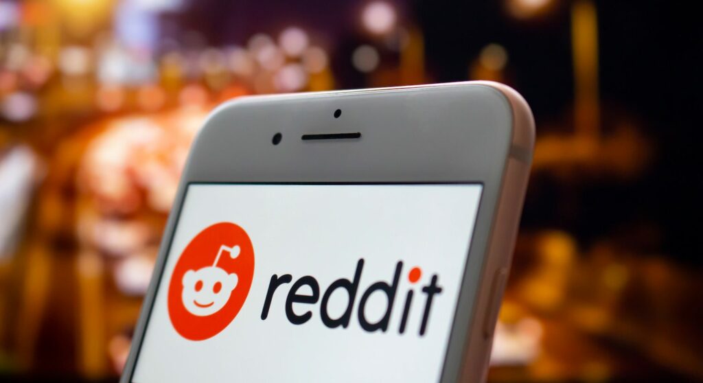 Azioni Reddit in caduta libera: cosa c’è dietro il crollo di oggi?