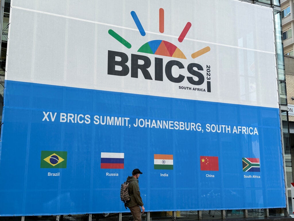 Summit dei Brics sottotono, la Cina attacca gli Usa ma Xi non ci mette la faccia