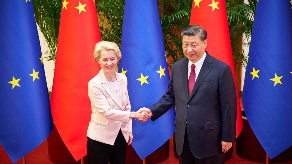 Von der Leyen a Xi Jinping: ”Serve rispetto reciproco, difenderemo la nostra economia”