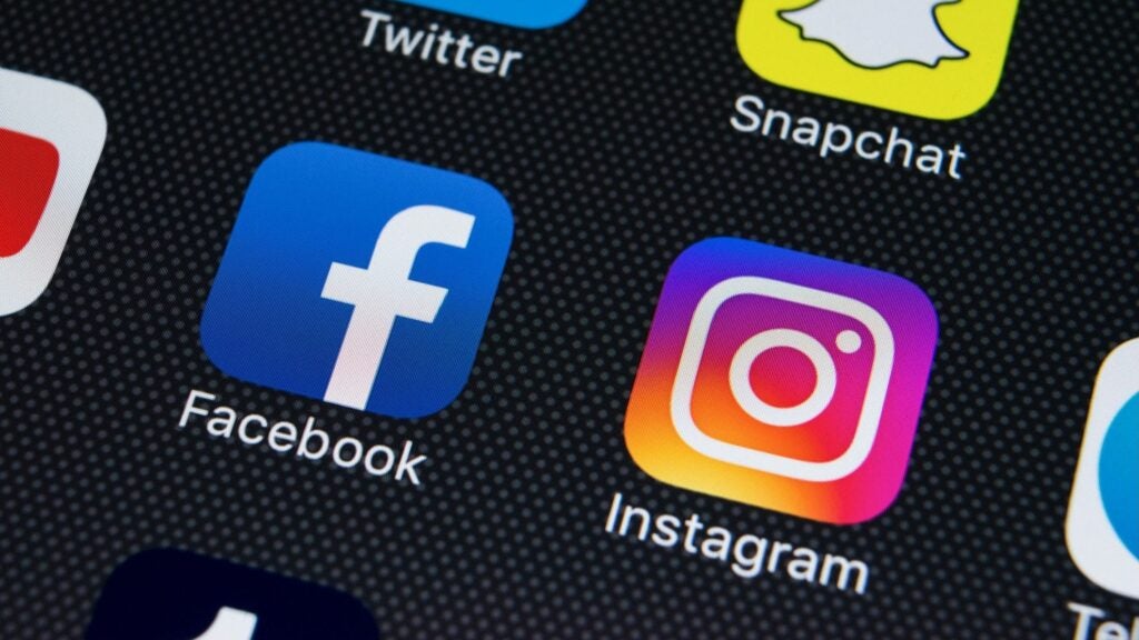 Dati personali usati per scopi commerciali su Facebook e Instagram, sanzione per Meta